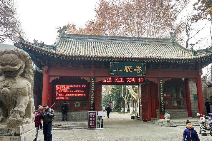 4-Hour Xi'an Experience: Shadow Puppet and Dumplings Lunch or Dinner