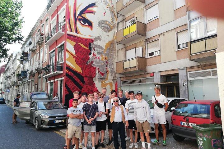 Le Real Lisbon Street Art Visite guidée privée en minivan