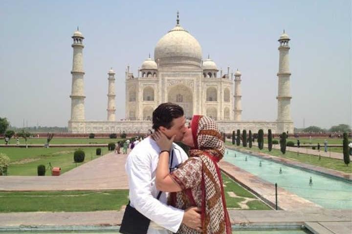 Taj Mahal Agra Tour Package