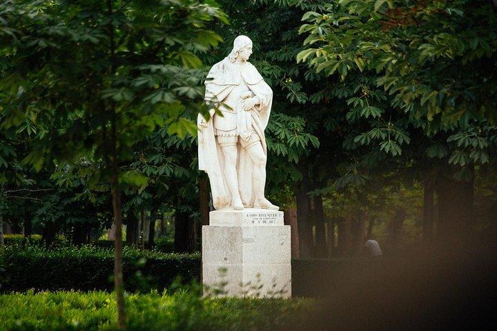 Madrid Highlights and Hidden Gems Private Tour with a Guide