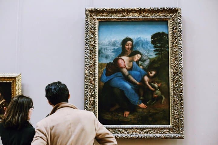 Louvre Museum Essential Guided Tour Semi Private 6 GUESTS MAX