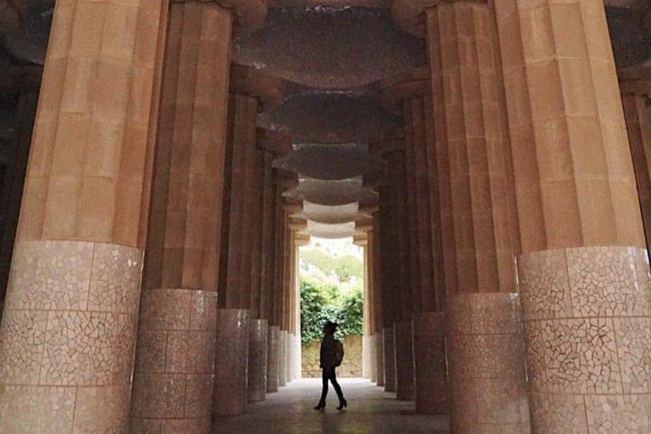 バルセロナプレミアム： ゴシック、モンジュイック、サグラダファミリア＆グエル公園