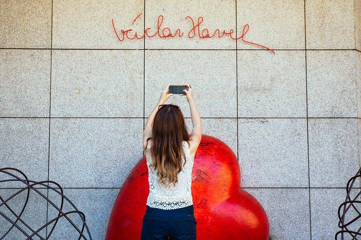 Höjdpunkter och dolda pärlor med lokalbefolkningen: Best of Prague Private Walking Tour