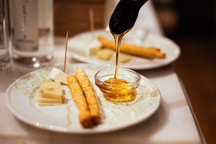 アテネのプライベートフードツアー：6 または 10 の試食