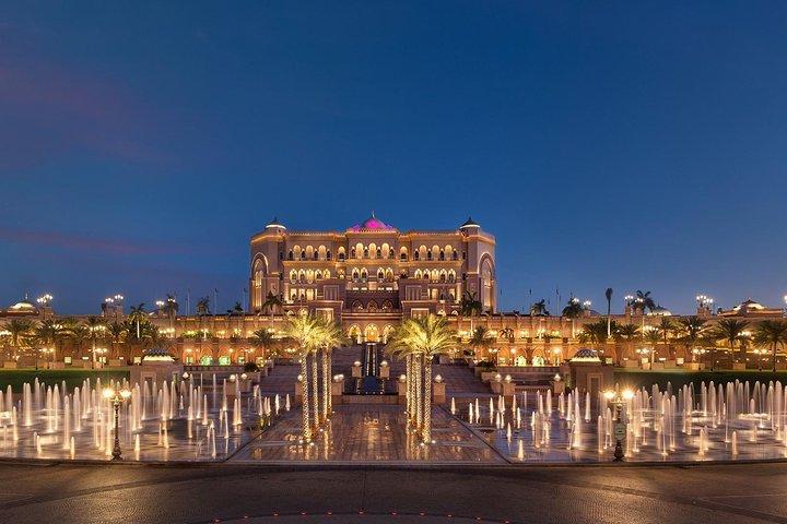 Abu Dhabi-Stadtbesichtigung mit Großer Moschee und Ferrari World ab Dubai