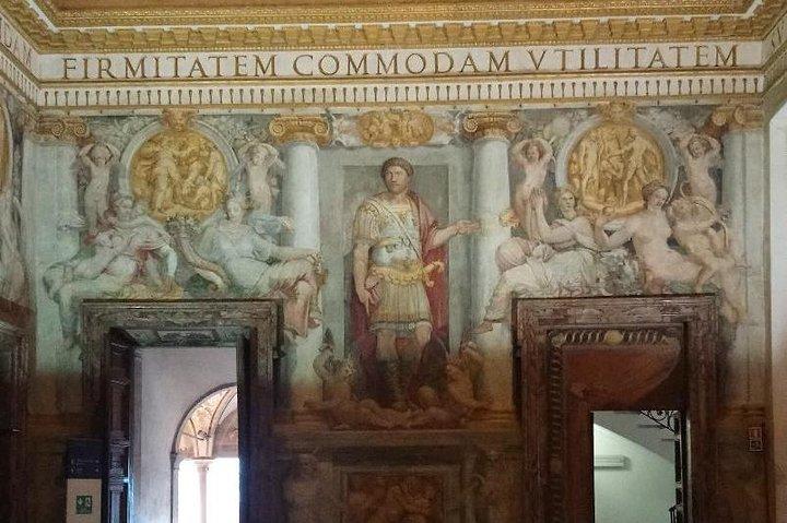 Visite guidée privée du château Saint-Ange et du pont coupe-file à Rome