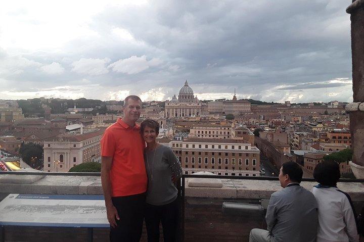 Visite guidée privée du château Saint-Ange et du pont coupe-file à Rome