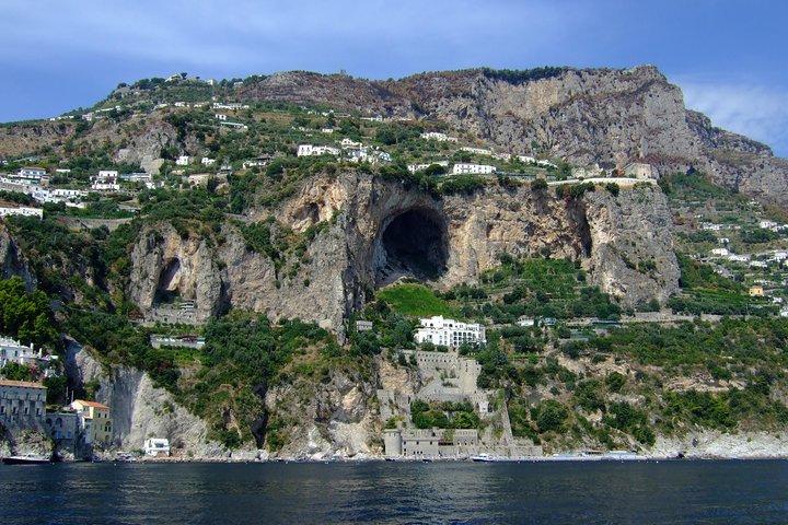 Amalfi Coast Self-Drive Boat Rental