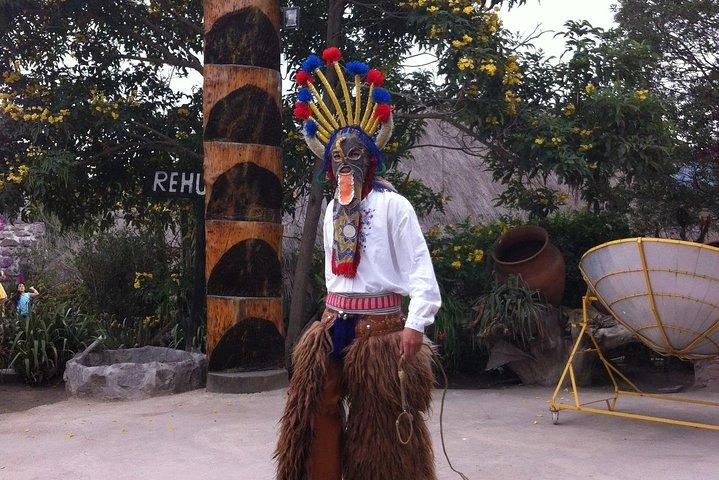 Quito halvdagstur: Ekvatorlinjen och Pululahua-kratern, alla ingångar ingår