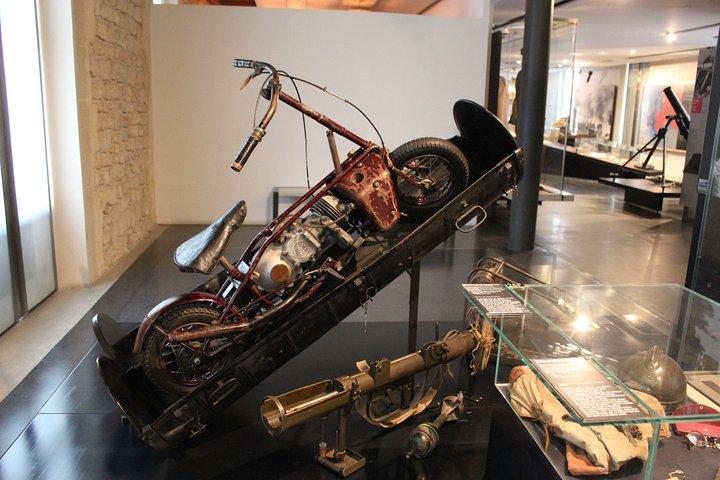列をスキップレ・アンヴァリッド戦争博物館限定ガイドツアー