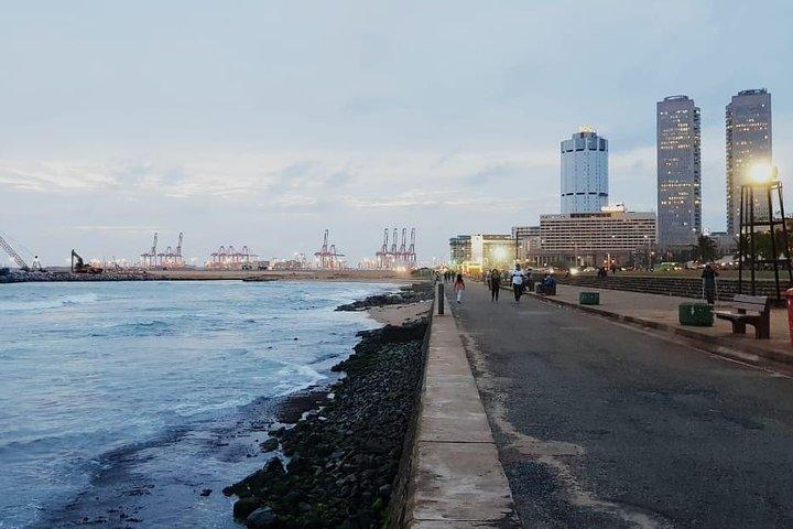 コロンボ、スリランカでの日帰りツアーと海岸ツアー。終日ツアー