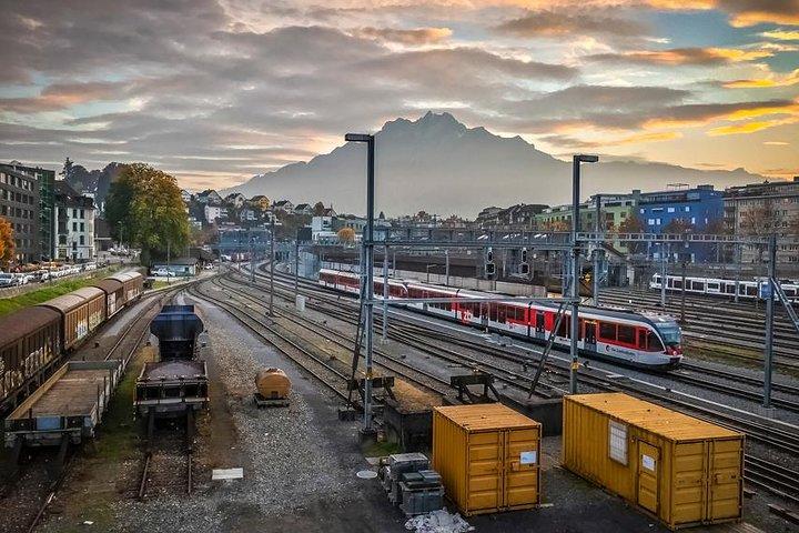 Lucerne by Night Photo Tour