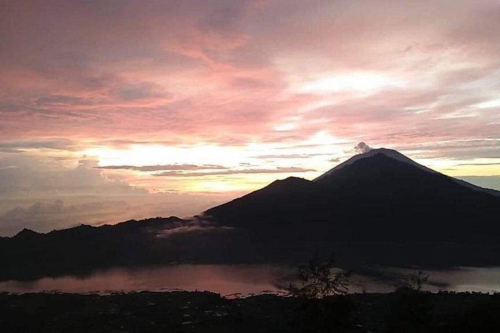Bali Sunrise Trekking con discesa in bicicletta