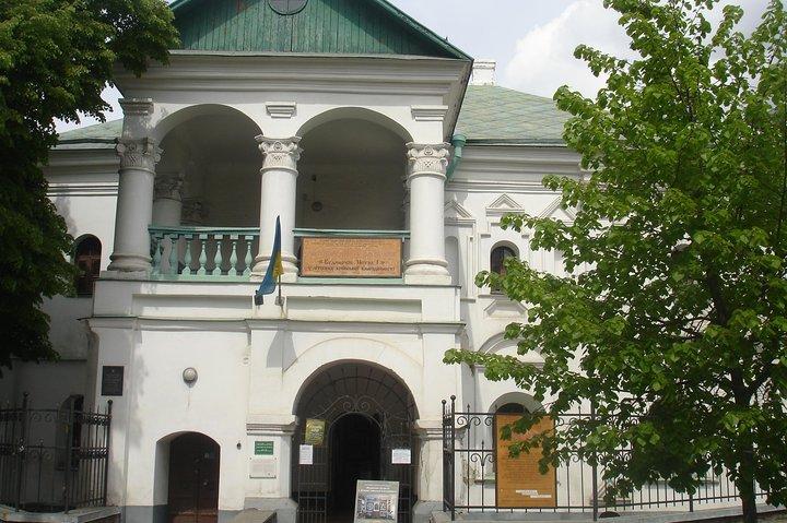 Andrew Descent and Podil from Kyiv