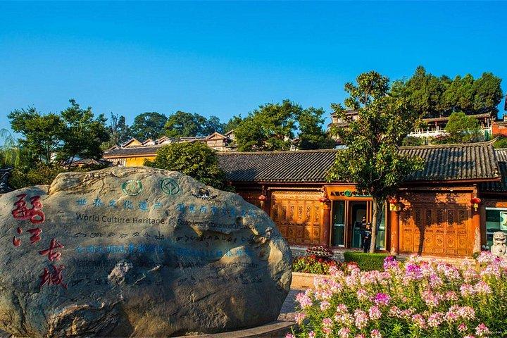 4-Hour Guided Private Trip: Lijiang Highlights