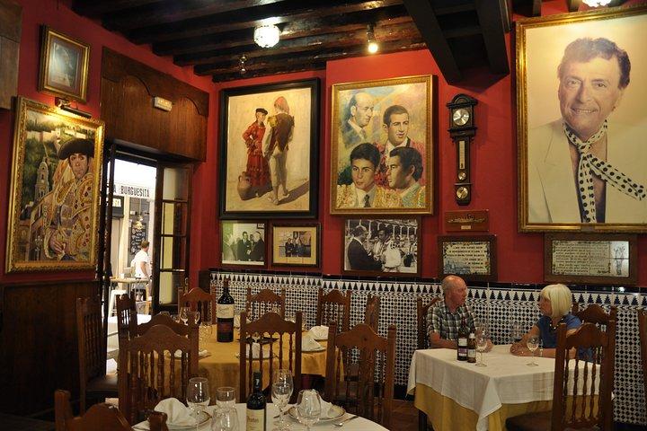 Malaga vin og tapas lille gruppe guidet tur