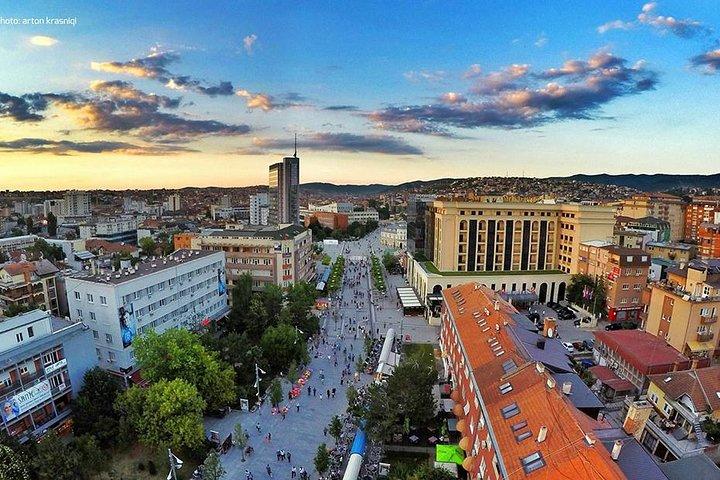 Escapada de un día a Kosovo: Pristina y Prizren desde Skopie