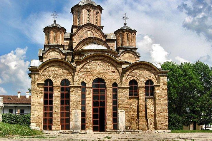 Escapada de un día a Kosovo: Pristina y Prizren desde Skopie