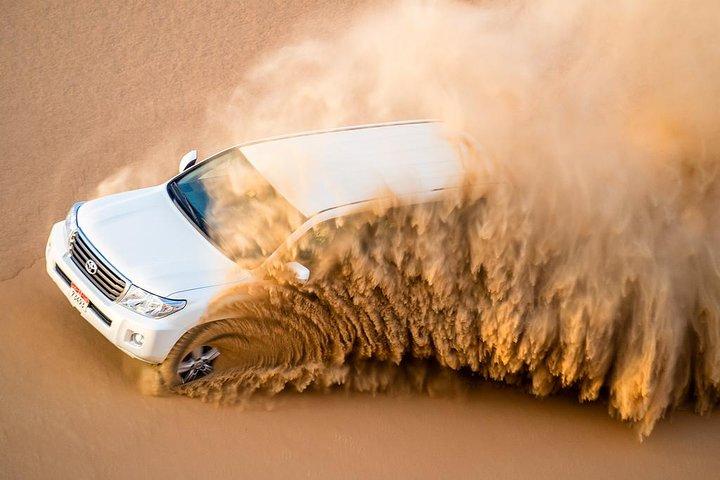 Desert Safari Dubai pickup & Drop off por Land Cruiser