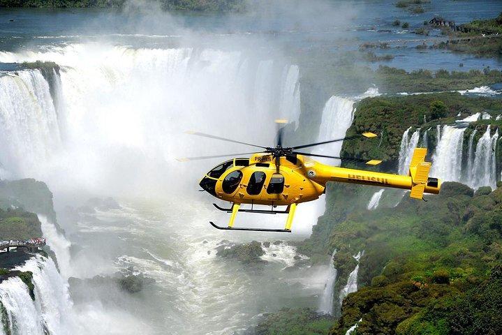 Volo in elicottero sopra le cascate di Iguazu