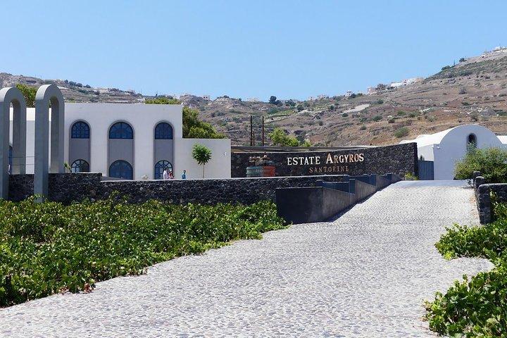 Degustação de Vinhos de Santorini e Excursão em Grupo Pequeno para Viagem ao Pôr-do-Sol