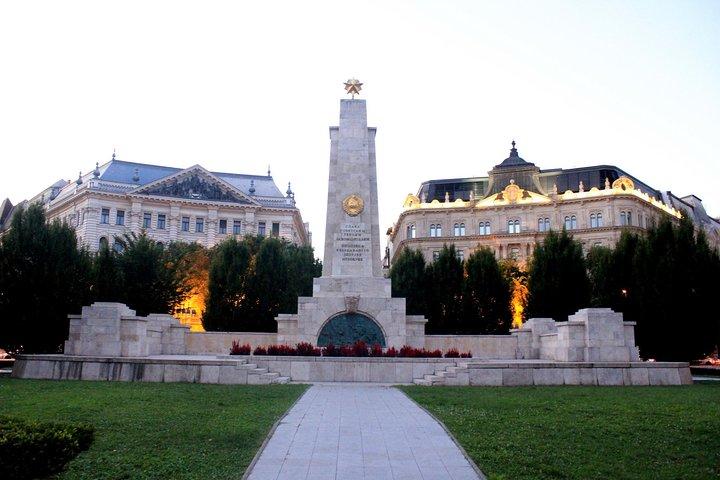 Budapest Night Walking Tour com cruzeiro do rio Danúbio