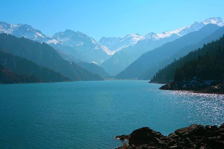 Excursão privada de um dia ao Lago Celestial de Tianchi e Red Hill fr Urumqi
