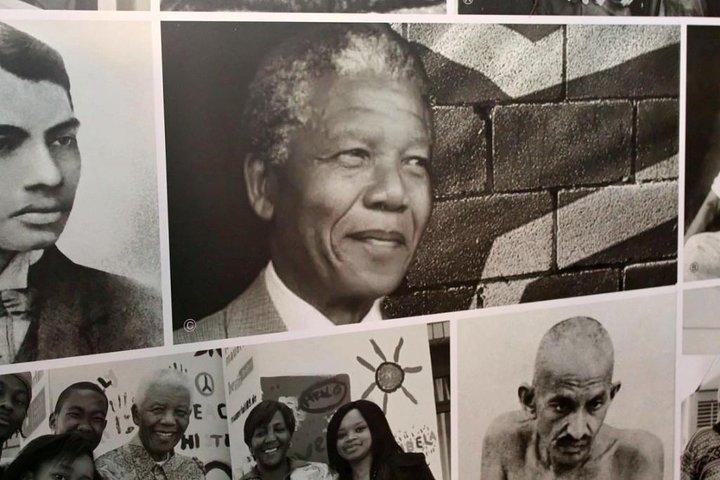 Ciudad privada de Johannesburgo, Museo del Apartheid con Soweto Tour R1,900