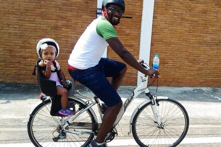 ランチ付きの半日バンコク サイクリング ツアー