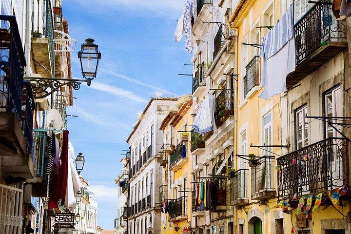 Private City Kickstart Tour: Lisbon