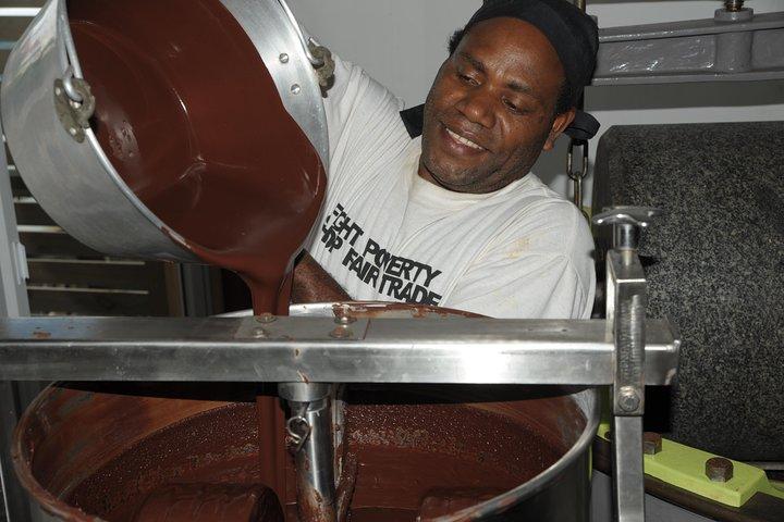 Private Tour to Aelan Chocolate Factory in Port Vila