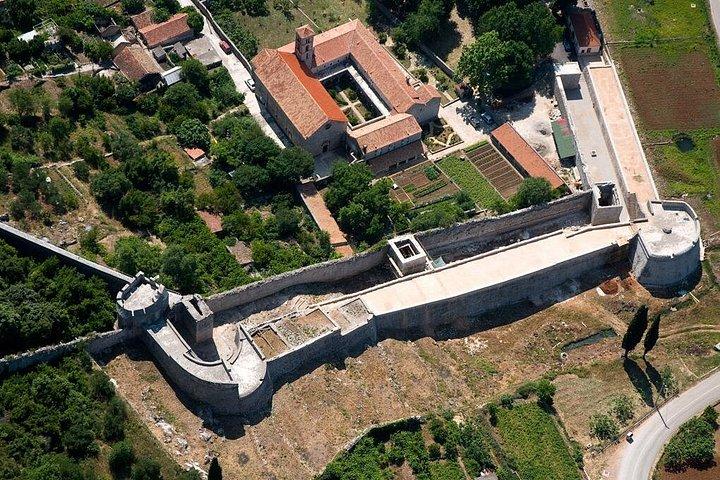 Luxury Private Transfer Dubrovnik - Split with lunch in Ston