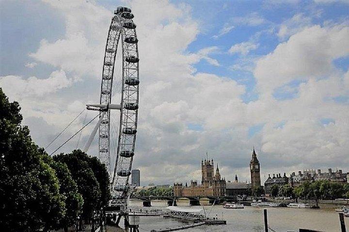 ロンドンで子供と家族のためのハリーポッター魔女と魔法使いのガイドツアー