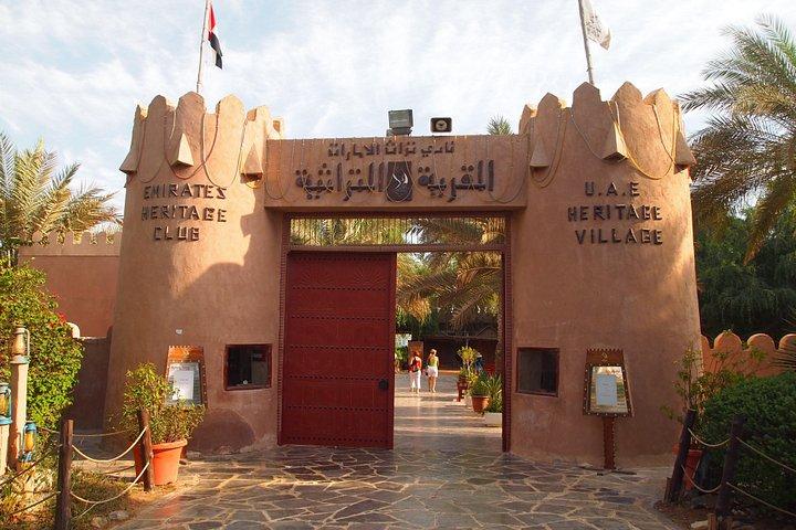 Heldagstur i Abu Dhabi med BAPS Mandir