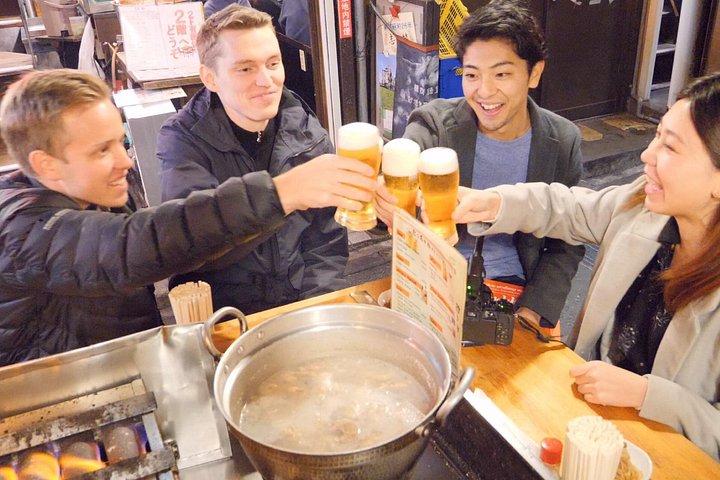 新宿の東京バー巡り：フリーフロー、フルディナー、ゴールデン街