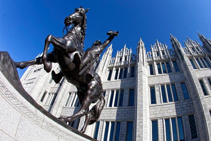 Tour di un giorno del gruppo privato Aberdeen & Shire Castle & Distillery