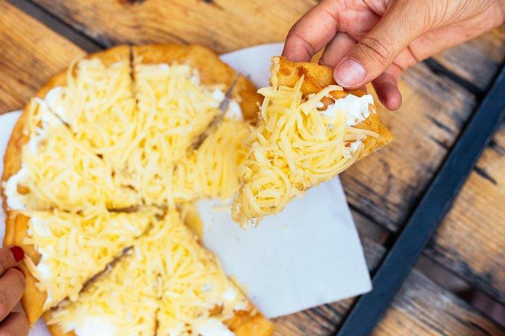 受賞歴のあるブダペストのプライベートフードツアー： 6または10のテイスティング