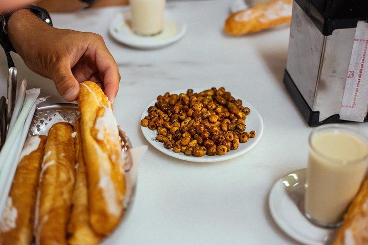 Die 10 Verkostungen von Valencia mit Einheimischen: Private Food Walking Tour