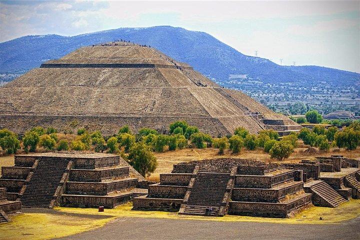 Privé Tour Mexico-stad Teotihuacan Muurschilderingen Guadalupe Basilica MET FOTOGRAAF