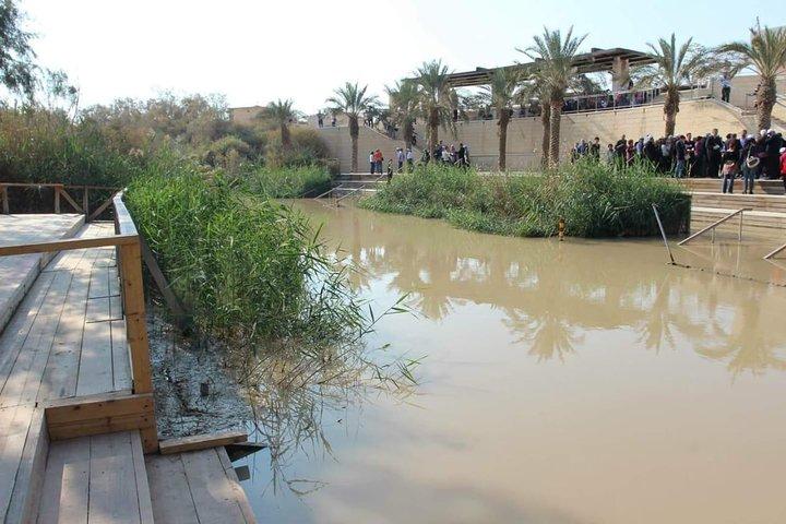 Madaba, site du baptême et mer Morte d'Amman