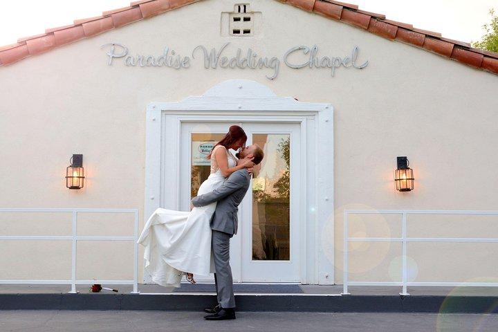 Quickie Las Vegas Wedding at Paradise Wedding Chapel