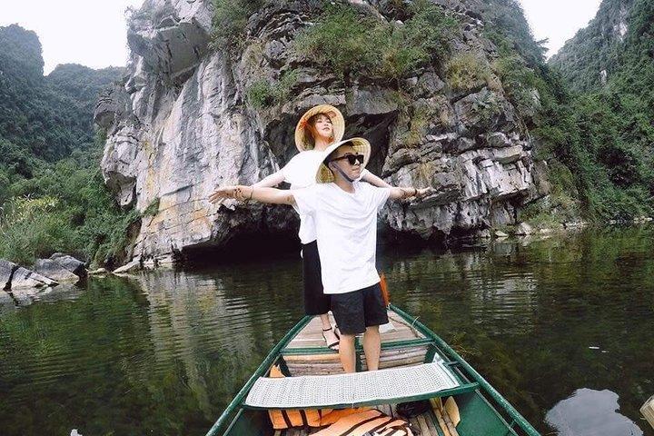 ムアピーク洞窟とタムコックボートライドの日帰り旅行