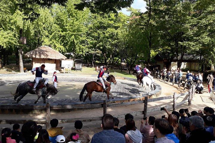 韓国民俗村と大長今公園へのプライベート日帰り旅行