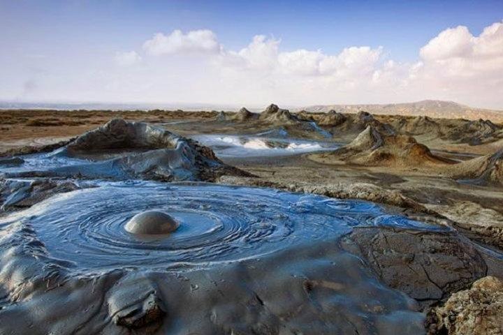 4x4 Jeep Tour - Segredos dos vulcões Gobustan e Mud