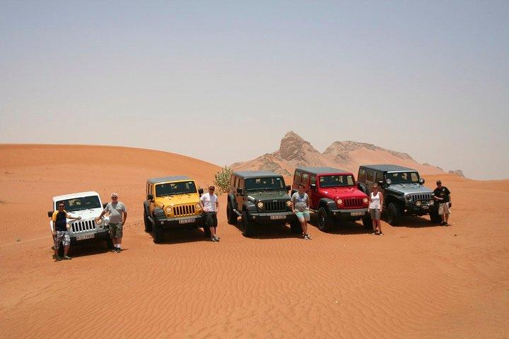 Kør-selv ørkentur i 4WD og safari i sandklitter fra Dubai