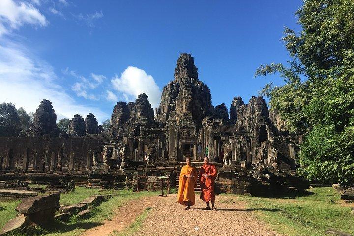 Angkor Wat Sunrise Small Group Tour