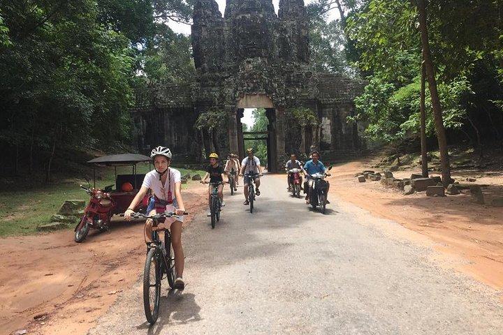 Tour in bicicletta di Angkor Wat e Angkor Thom