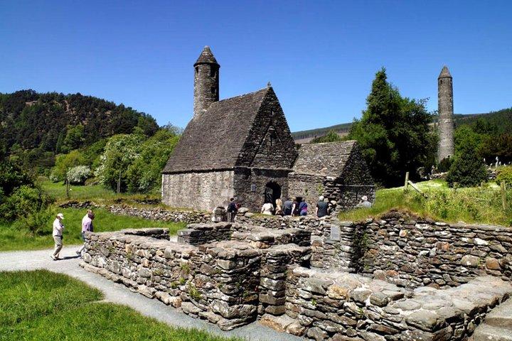 Excursión por la tarde a las montañas Glendalough y Wicklow desde Dublín
