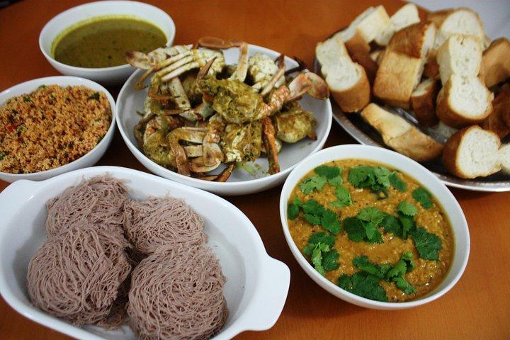 Sri Lankan crab curry feast in a local home, in the heart of Colombo