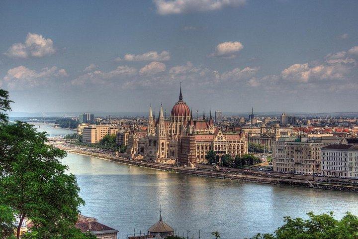 Tour privado de un día a Budapest desde Viena